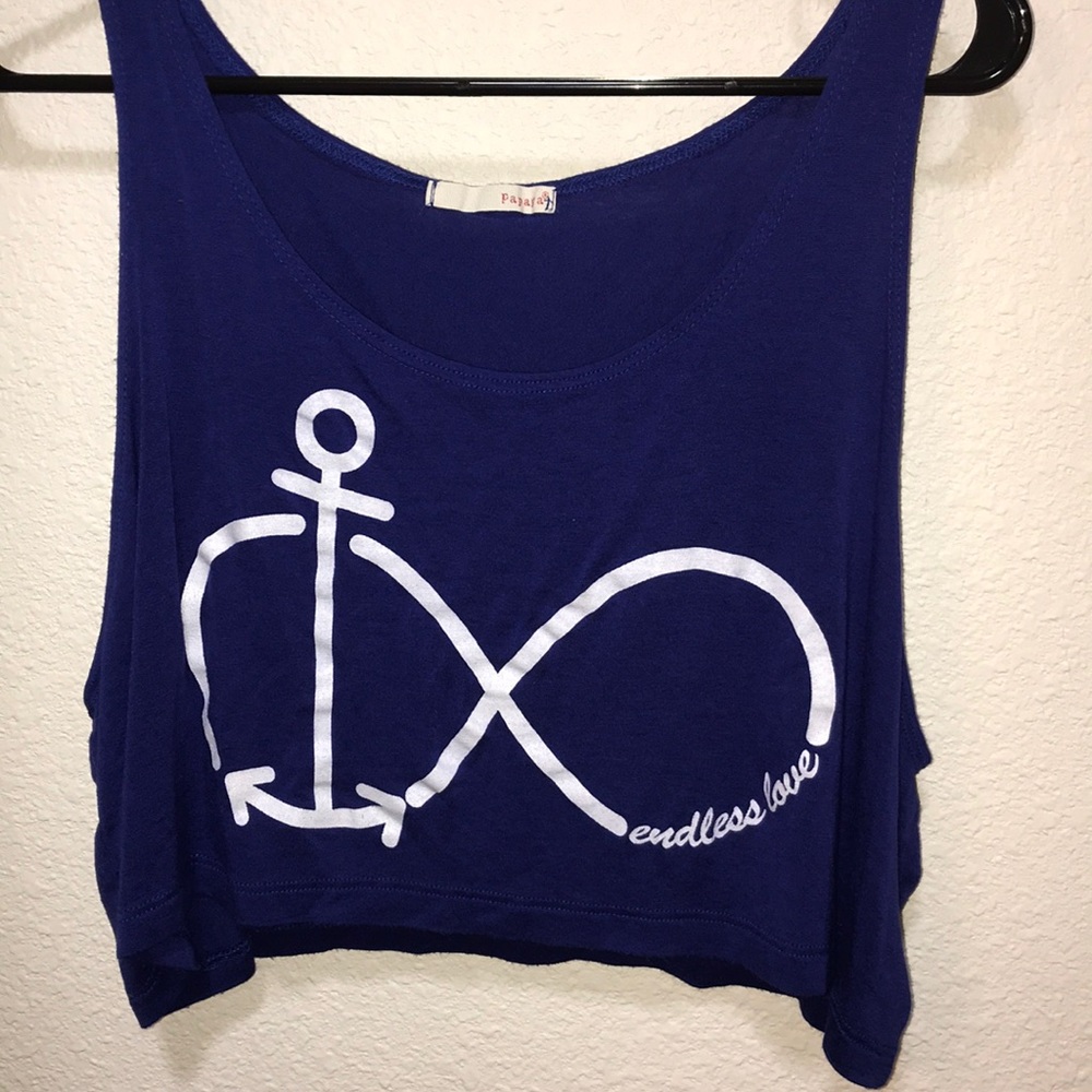 Flowy tank